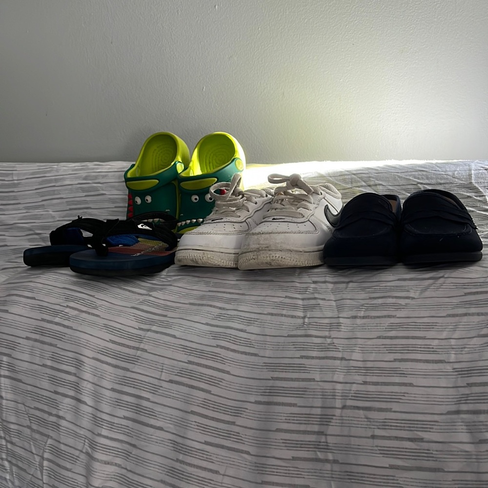 Little Kid shoes (2.5 age) Dress shoes - Sandals - Sneakers